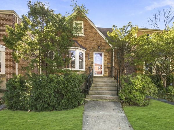 2919 W Jerome Street, Chicago, IL 60645