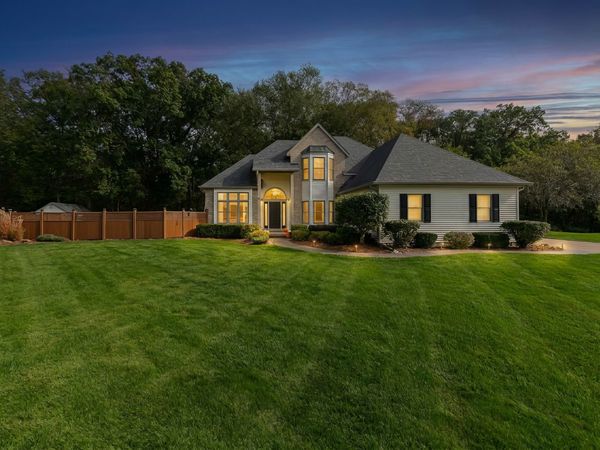 65 Barrington Circle , Hampton, IL 61256