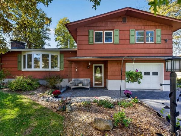 109 Gulino Avenue , Camillus, NY 13031