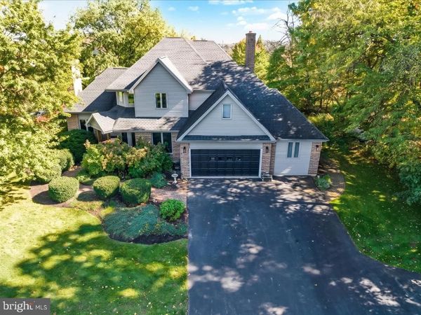 162 OAK CIRCLE, LEESPORT, PA 19533