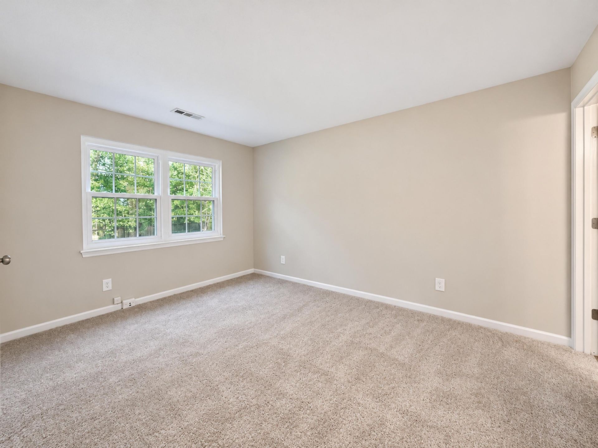 120 Alston Circle Photo 8
