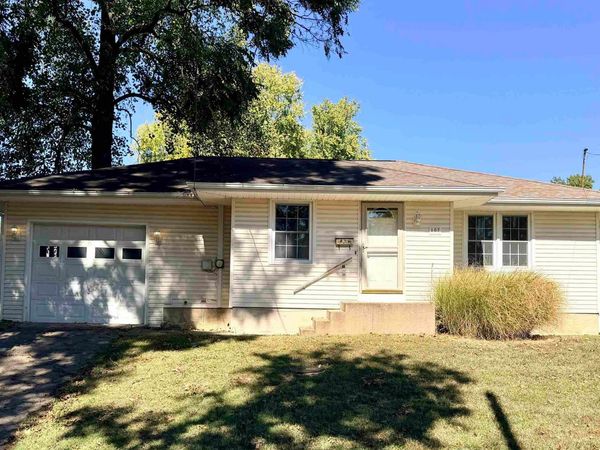 107 WILLIAMS Street, Anna, IL 62906