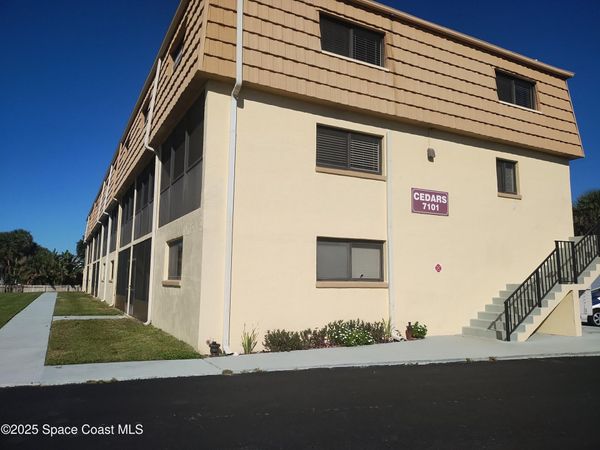 7101 Ridgewood Avenue , Unit 201, Cape Canaveral, FL 32920