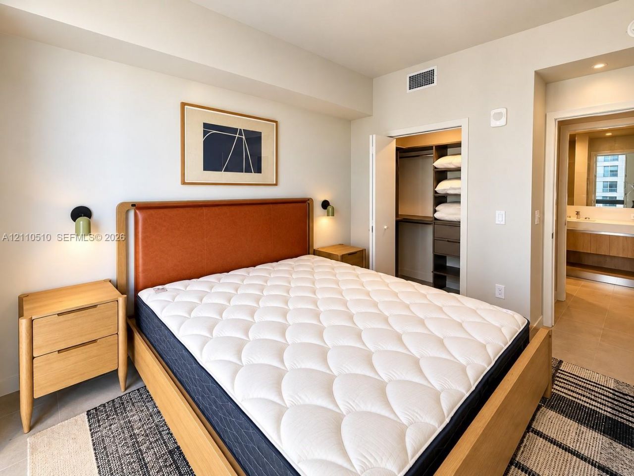 11 NE 6th St , Unit 1811, Miami, FL 33132 Photo