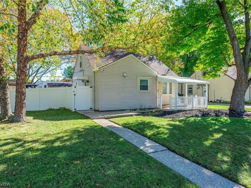 14405 Cleminshaw Road, Cleveland, OH 44135 Photo 4