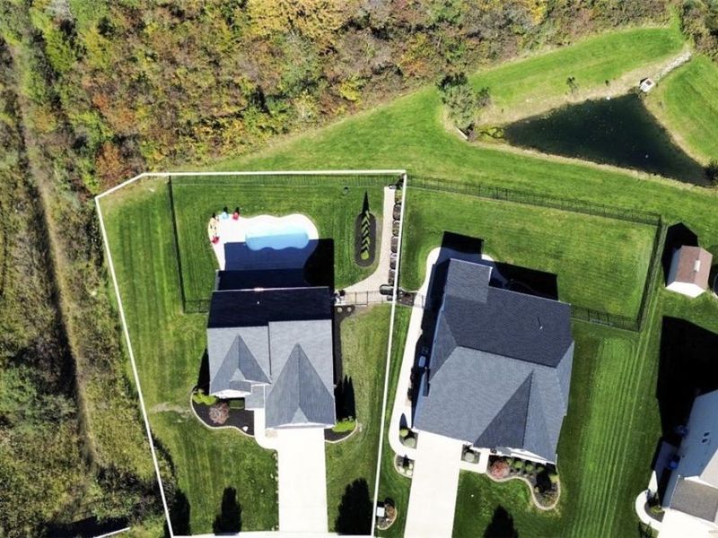 36144 Sophia Lane , North Ridgeville, OH 44039 Photo 2