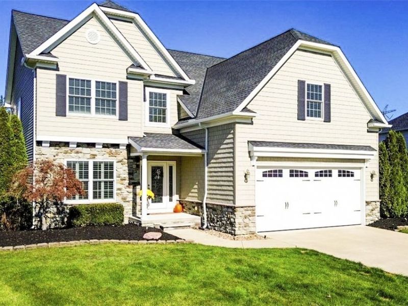 36144 Sophia Lane , North Ridgeville, OH 44039 Photo 3