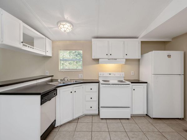 14 Roman Road, DeFuniak Springs, FL 32433