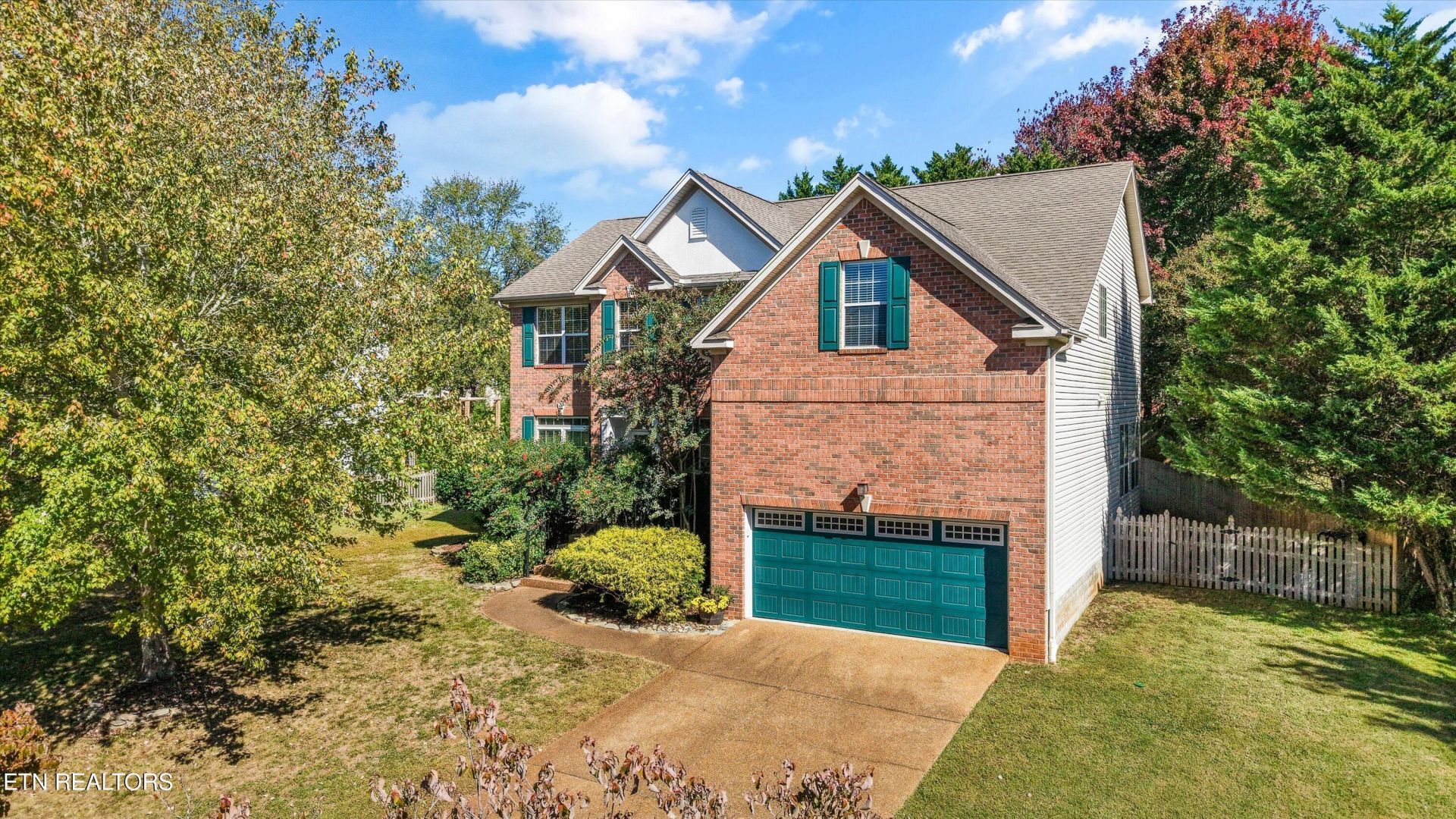 1310 Willowood Rd, Knoxville, TN 37922 Main Photo