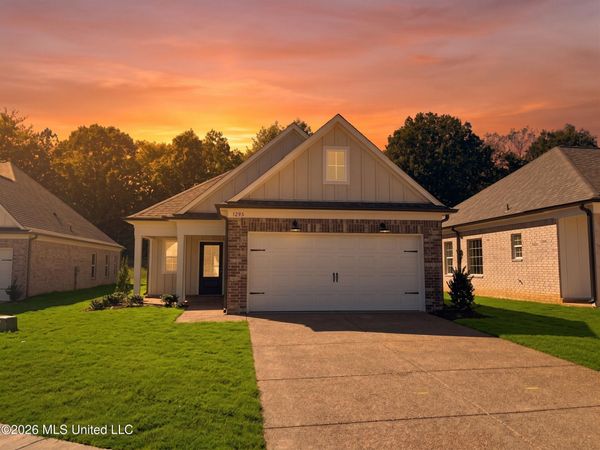 7234 Fairmont Pl Cove, Southaven, MS 38671