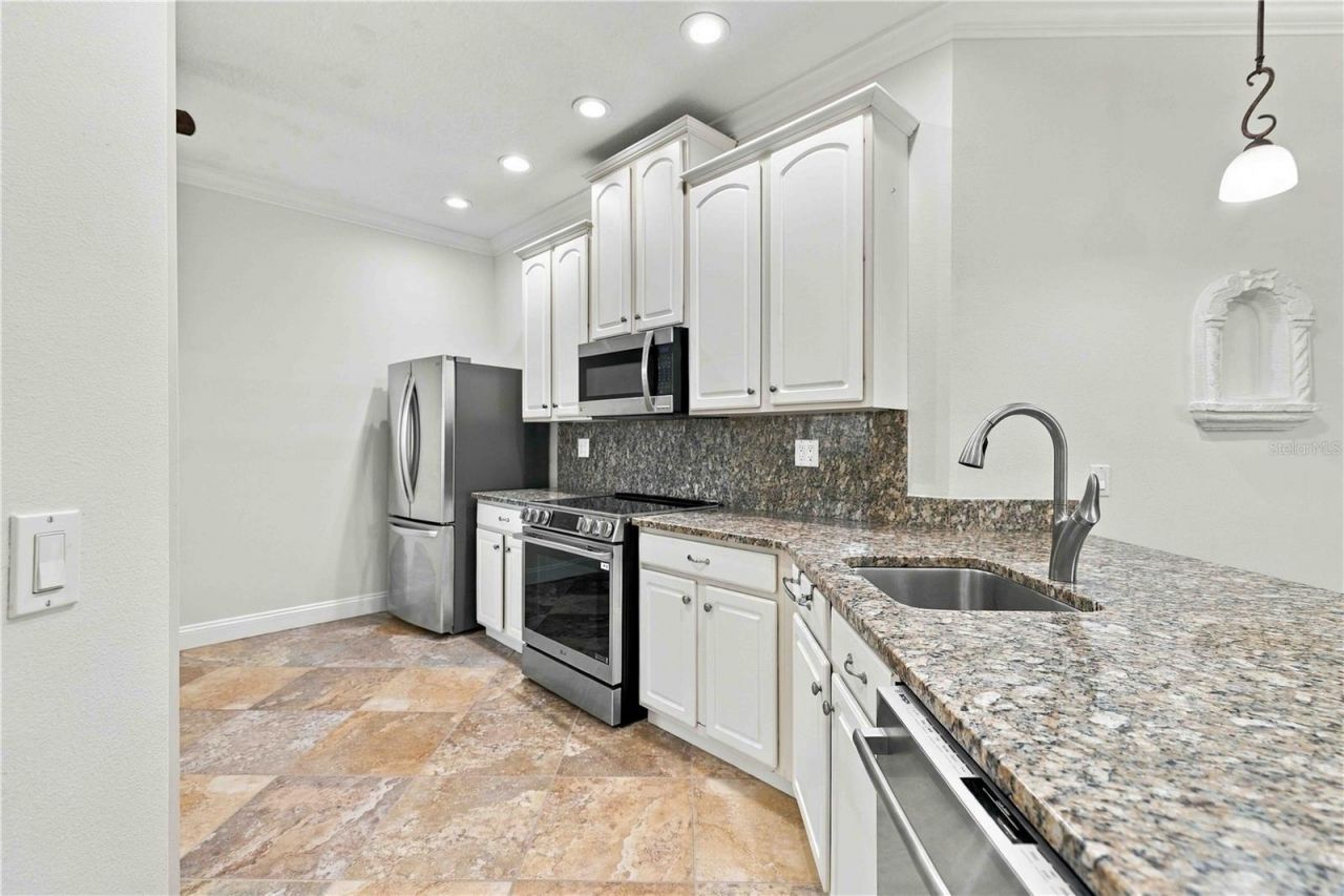8216 Ashford Falls Court , Sarasota, FL 34243 Photo