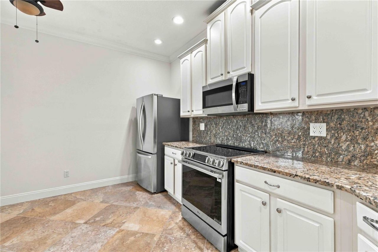 8216 Ashford Falls Court , Sarasota, FL 34243 Photo