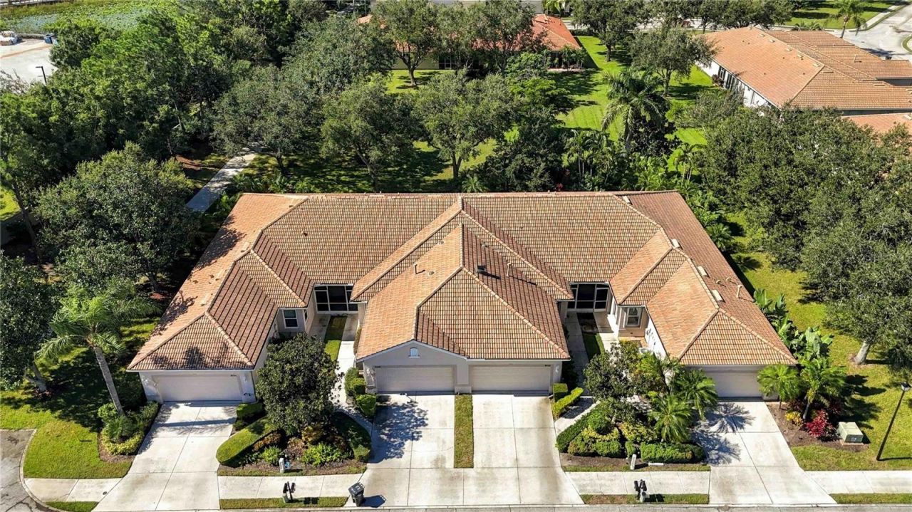 8216 Ashford Falls Court , Sarasota, FL 34243 Photo