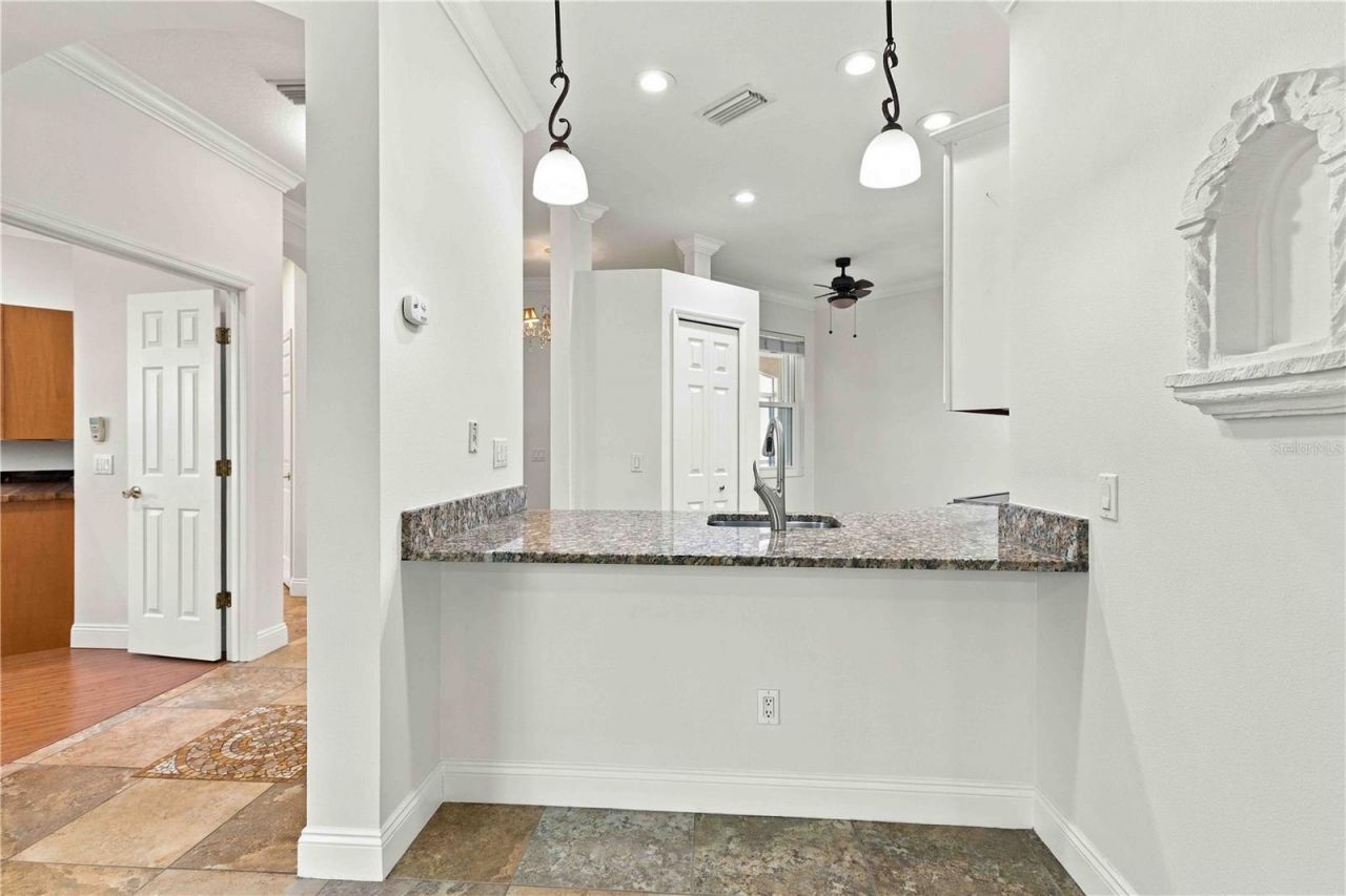 8216 Ashford Falls Court , Sarasota, FL 34243 Photo