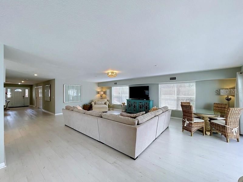 504 Gulf Boulevard, Unit 101, Indian Rocks Beach, FL 33785 Photo