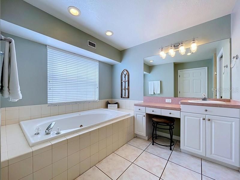 504 Gulf Boulevard, Unit 101, Indian Rocks Beach, FL 33785 Photo