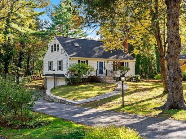 16 Happy Hollow Road, Wayland, MA 01778