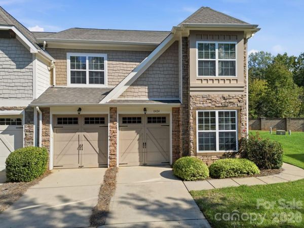 8424 Loxton Circle , Charlotte, NC 28214