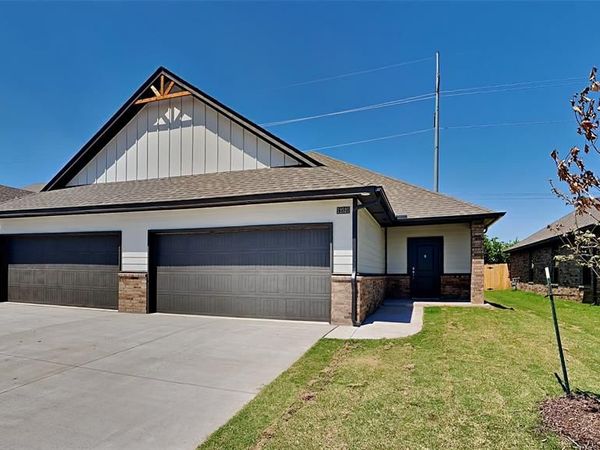 12525 Florence Lane, Yukon, OK 73099