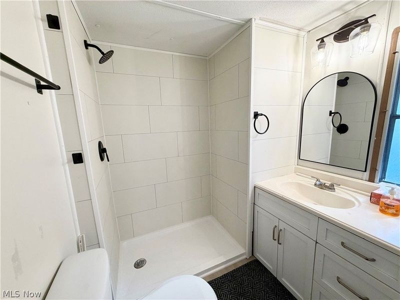 206 Rhode Island Road, Elyria, OH 44035 Photo 19