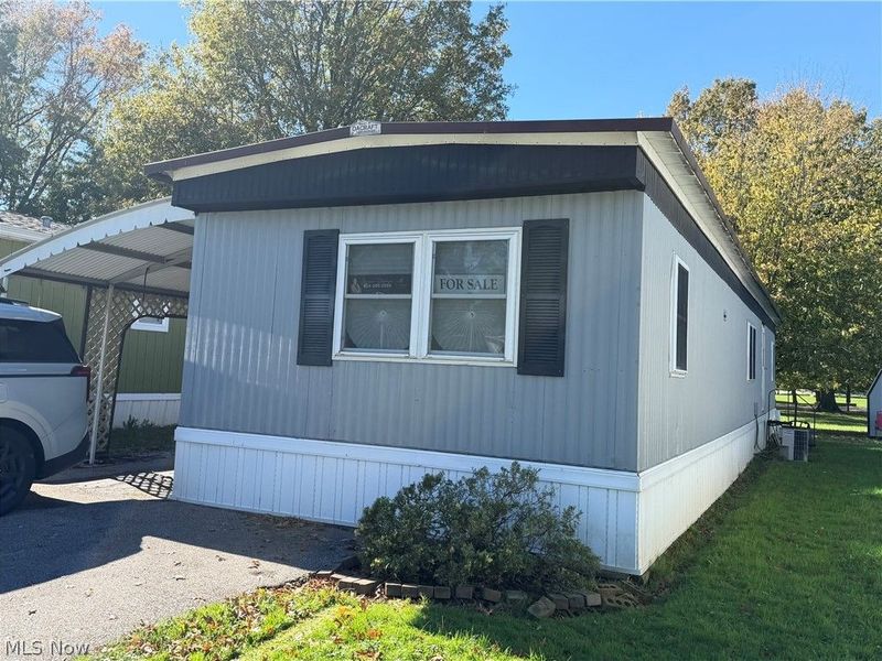 206 Rhode Island Road, Elyria, OH 44035 Photo 3