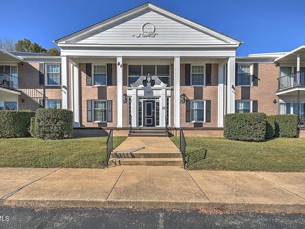 202 University Parkway, Unit Apt 28e, Johnson City, TN 37604