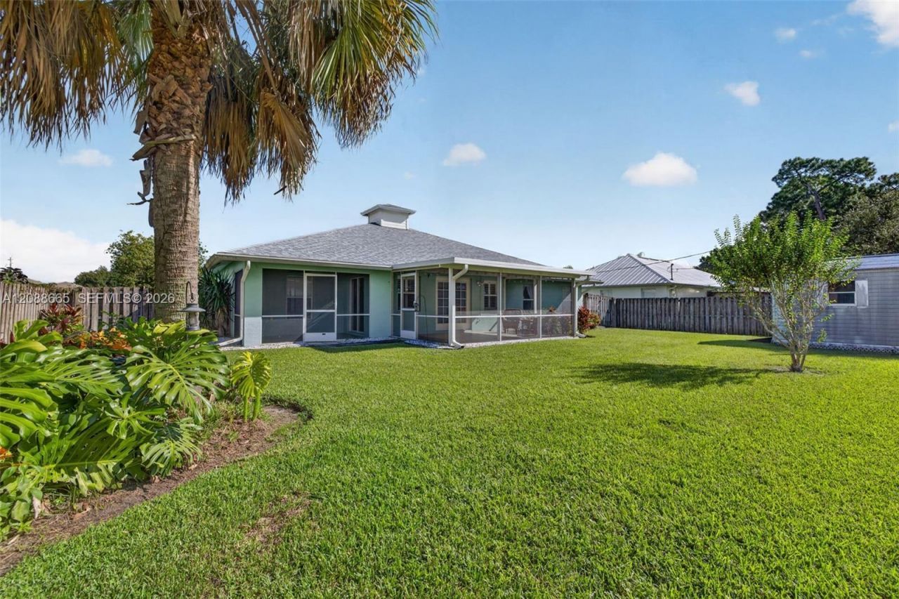 1420 SW Leisure Ln , Port Saint Lucie, FL 34953 Photo