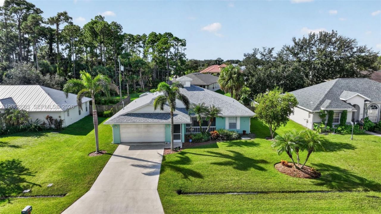 1420 SW Leisure Ln , Port Saint Lucie, FL 34953 Photo