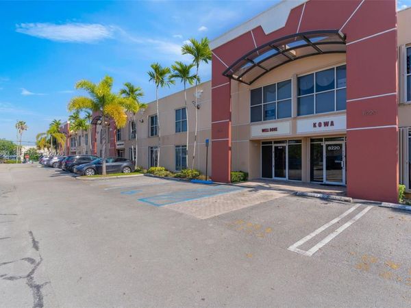 8216 NW 30th Ter , Unit 26, Doral, FL 33122