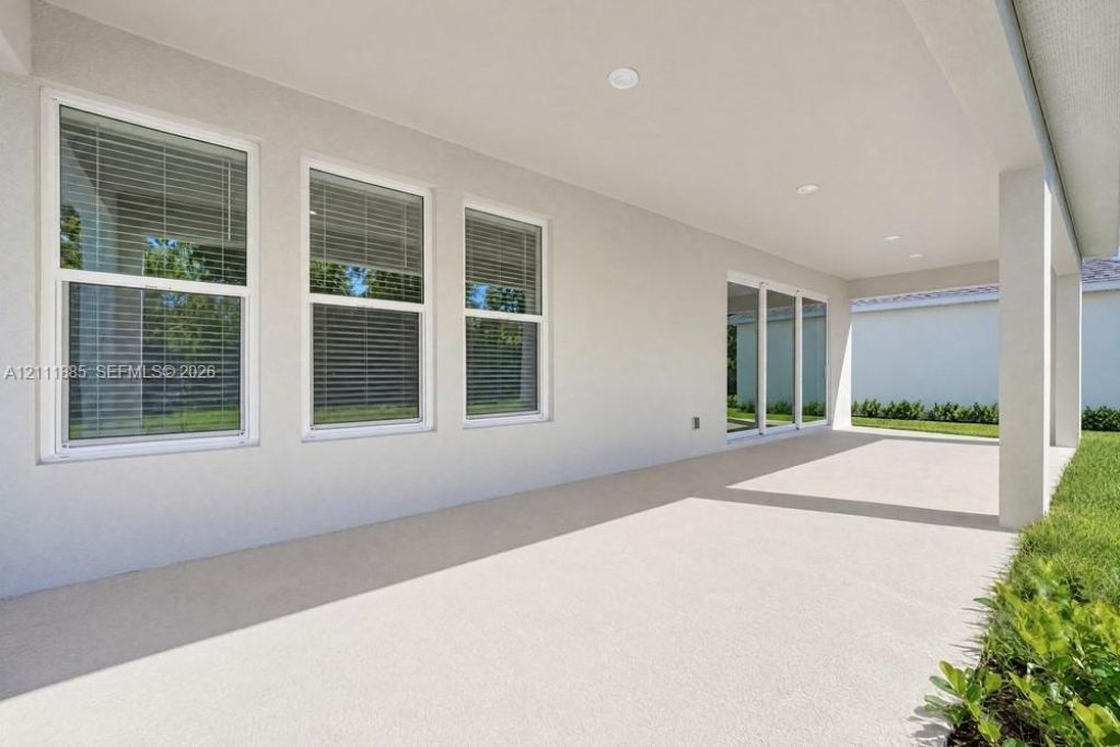 609 SE Ranch Oak Circle, Port Saint Lucie, FL 34984 Photo