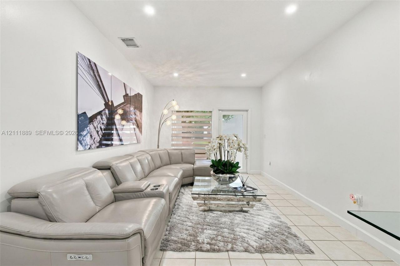 14418 SW 157th Path , Miami, FL 33196 Photo