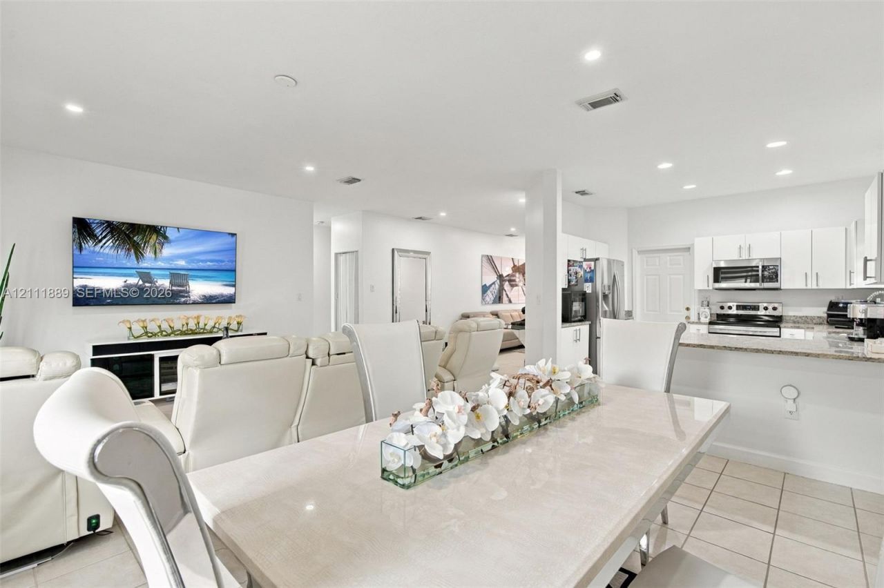 14418 SW 157th Path , Miami, FL 33196 Photo