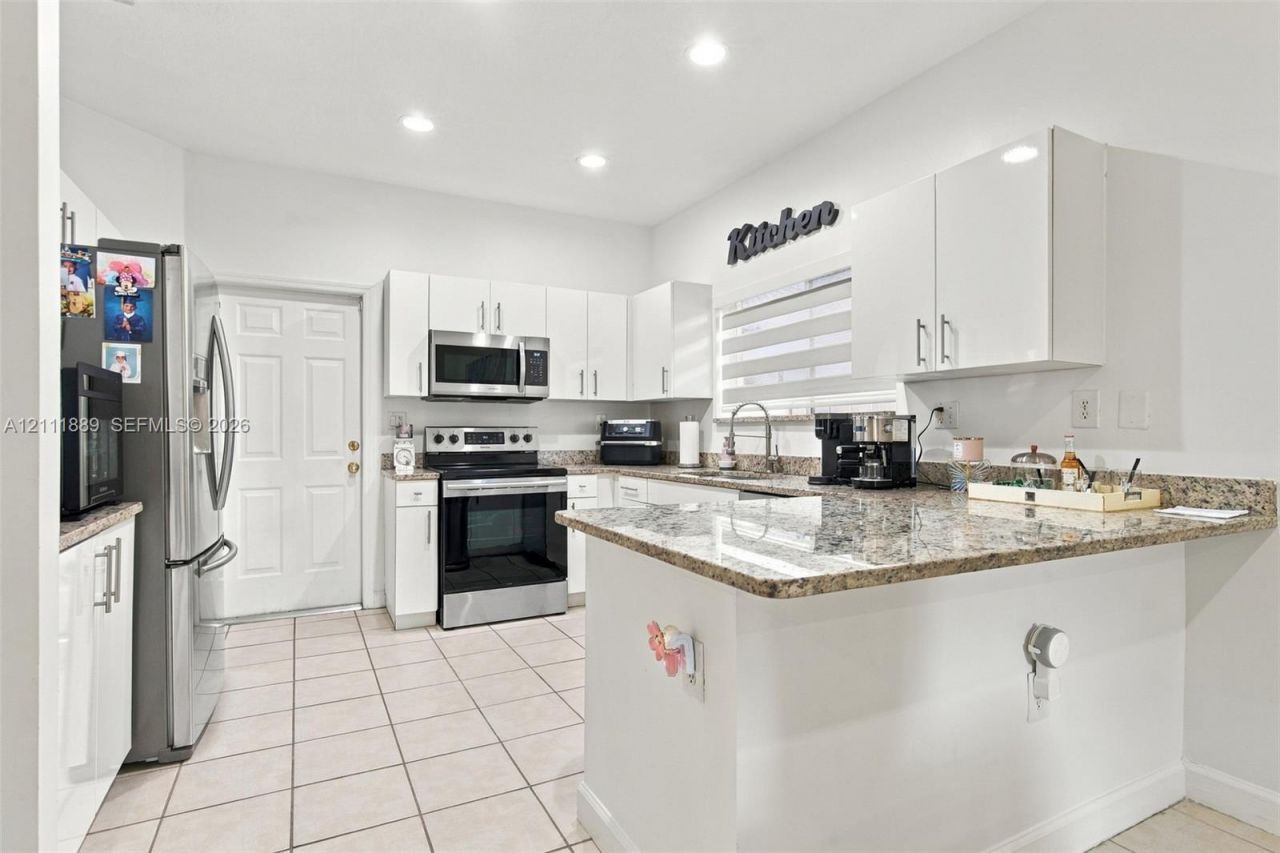 14418 SW 157th Path , Miami, FL 33196 Photo