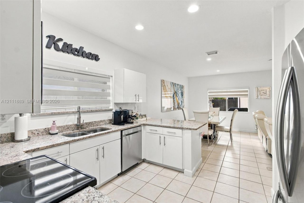14418 SW 157th Path , Miami, FL 33196 Photo
