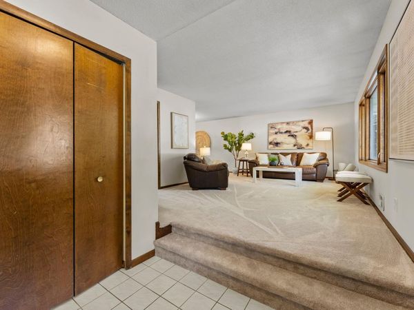 7181 Steepleview Road , Woodbury, MN 55125