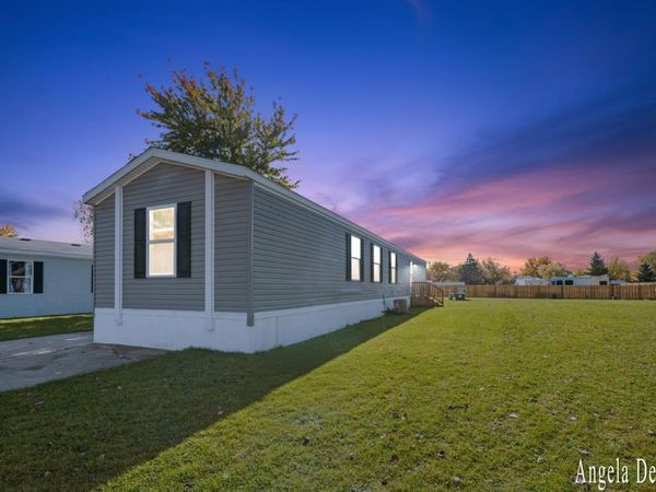 4464 Jardin Drive NW, Unit LOT#164, Walker, MI 49534