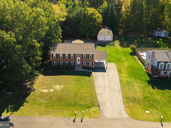 1392 REDWOOD CIRCLE , LA PLATA, MD 20646