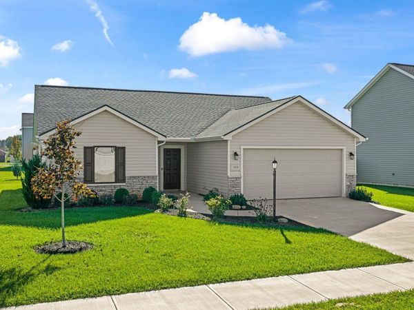 18348 Peregrine Drive, New Paris, IN 46553