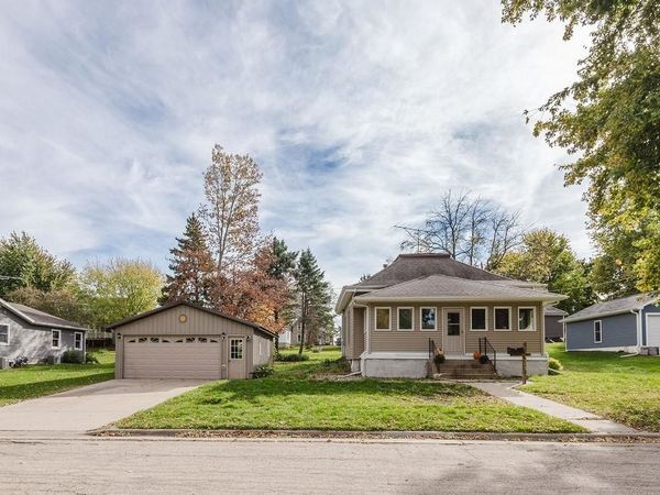 309 E Chapel Street, Dodgeville, WI 53533