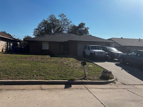 1828 Tim Drive, Midwest City, OK 73141