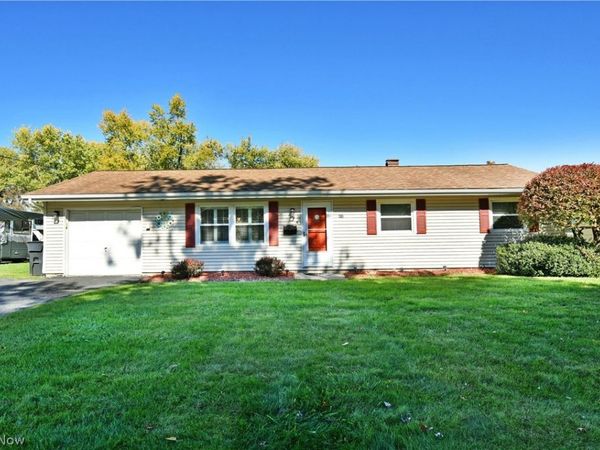 612 Pierce Drive , Youngstown, OH 44511