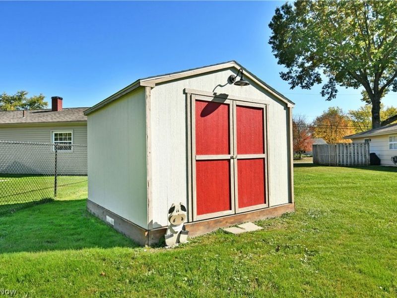 612 Pierce Drive, Youngstown, OH 44511 Photo 38