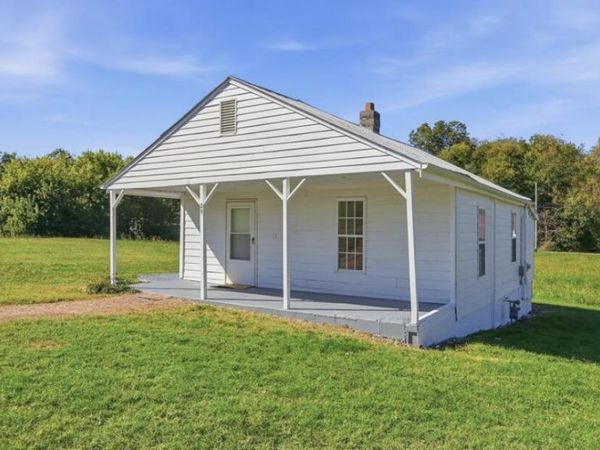 19&29 Baker Street, Sparta, TN 38583