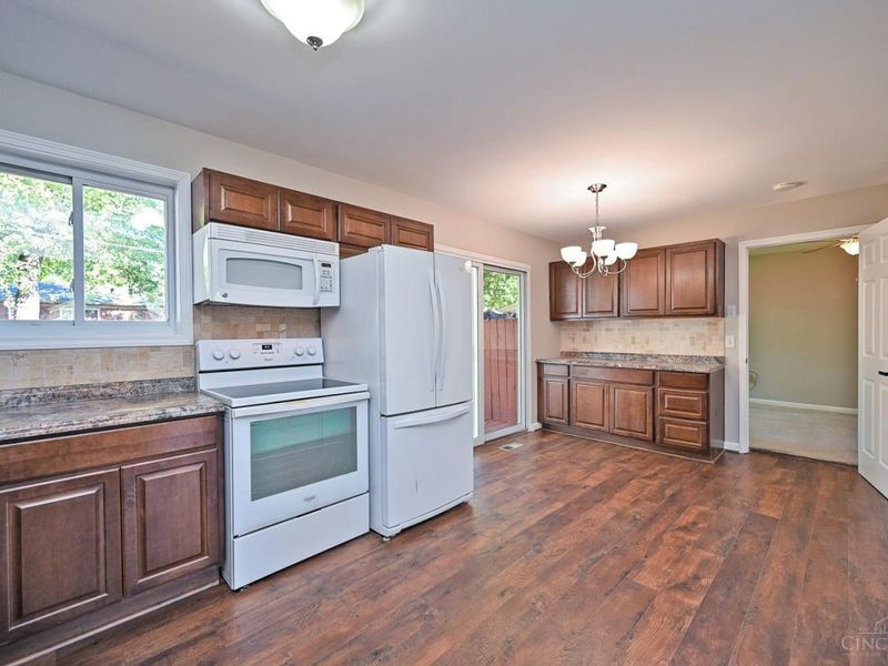 8480 Linderwood Lane, Cincinnati, OH 45255 Photo 10