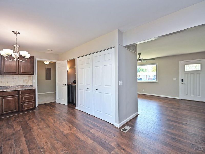 8480 Linderwood Lane, Cincinnati, OH 45255 Photo 12