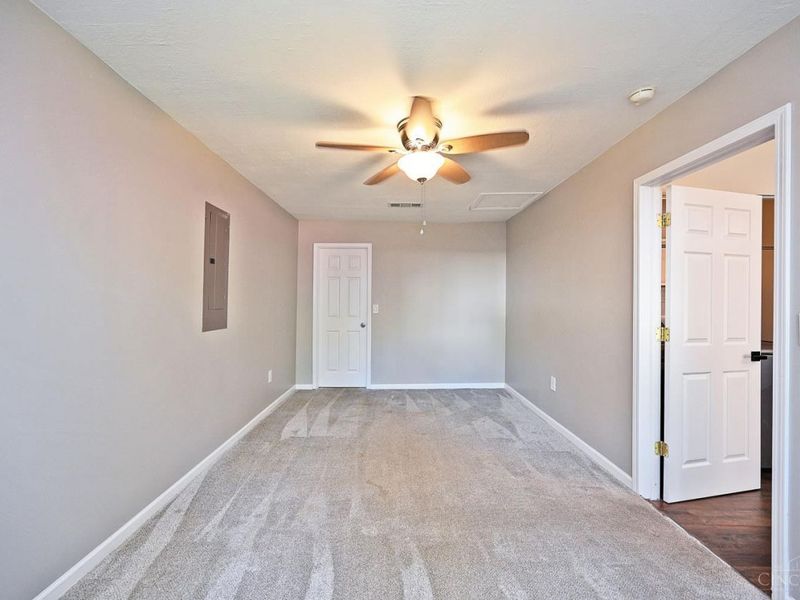 8480 Linderwood Lane, Cincinnati, OH 45255 Photo 16