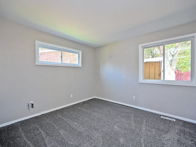 8480 Linderwood Lane, Cincinnati, OH 45255 Photo 20