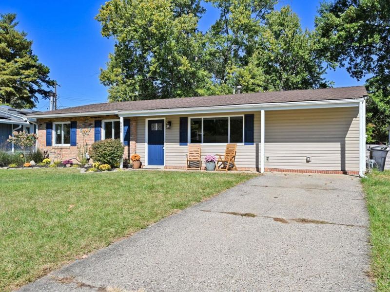 8480 Linderwood Lane, Cincinnati, OH 45255 Photo 3