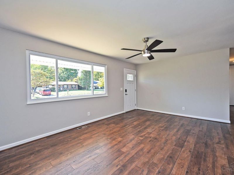 8480 Linderwood Lane, Cincinnati, OH 45255 Photo 7
