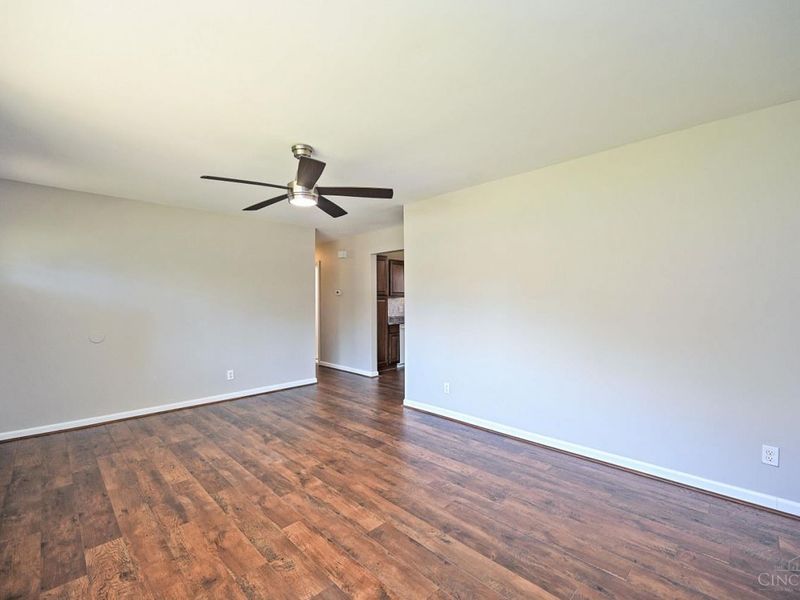 8480 Linderwood Lane, Cincinnati, OH 45255 Photo 8